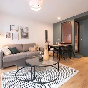 guestready-urban-comfort-apartment-close-to-parc.fr-paris.fr/